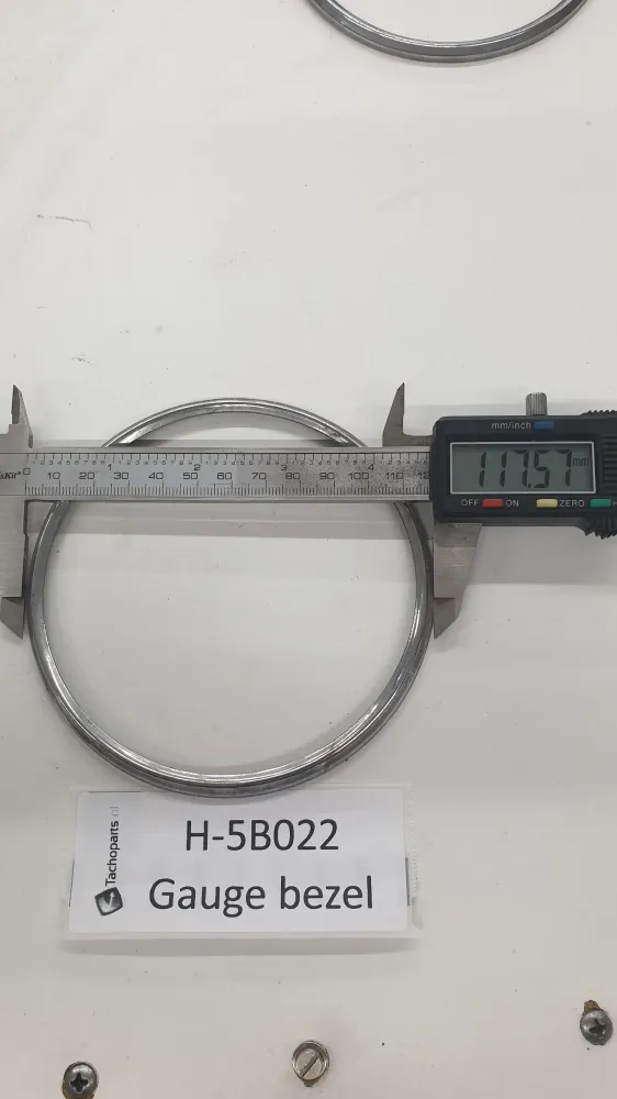 H-5B022 Manometerblende