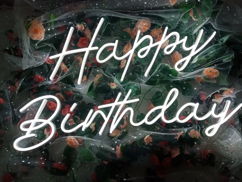 "Happy Birthday" Neonschrift (Lagerbestand: 3 Einheiten)